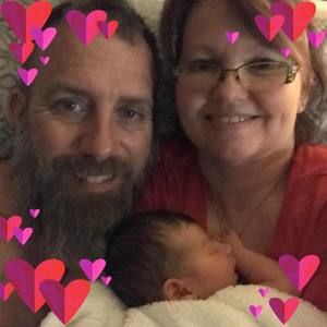 Meet your Posher, Lora